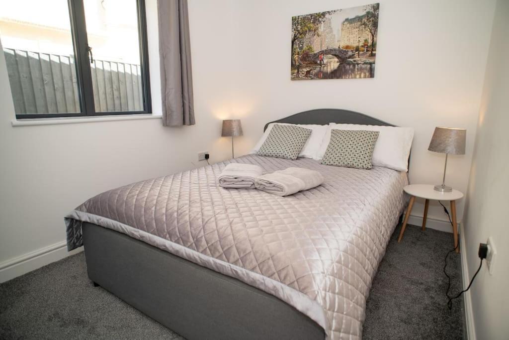 Maisy Lodge - Two Bed Lux Flat - Parking, Netflix, Wifi - Close To Blenheim Palace & Oxford - F2 Кидлингтон Экстерьер фото