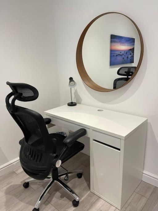 Maisy Lodge - Two Bed Lux Flat - Parking, Netflix, Wifi - Close To Blenheim Palace & Oxford - F2 Кидлингтон Экстерьер фото