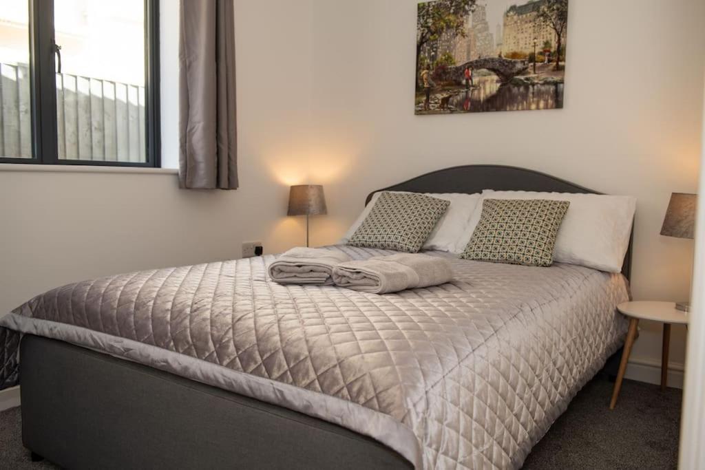 Maisy Lodge - Two Bed Lux Flat - Parking, Netflix, Wifi - Close To Blenheim Palace & Oxford - F2 Кидлингтон Экстерьер фото