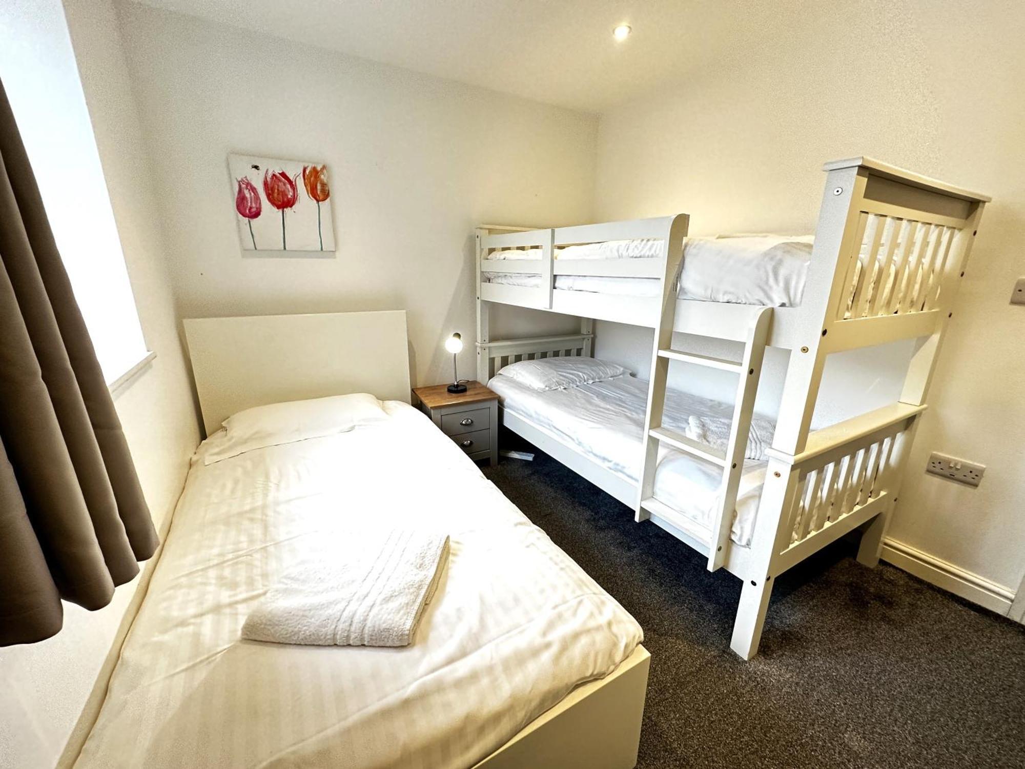 Maisy Lodge - Two Bed Lux Flat - Parking, Netflix, Wifi - Close To Blenheim Palace & Oxford - F2 Кидлингтон Экстерьер фото